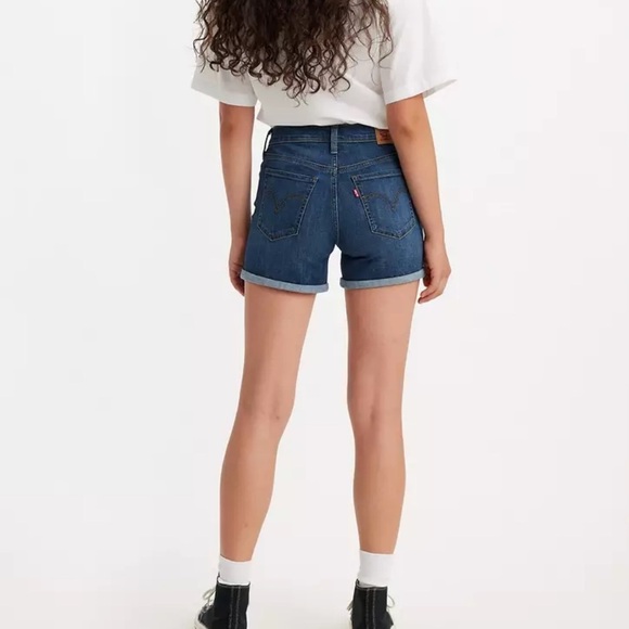 Women's Levi's® Mid-Length Jean Shorts Dark Wash Size 32 NWT - Picture 9 of 9